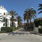 Rey-piscina Apartament