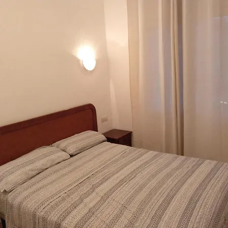 Rey-piscina Apartamento